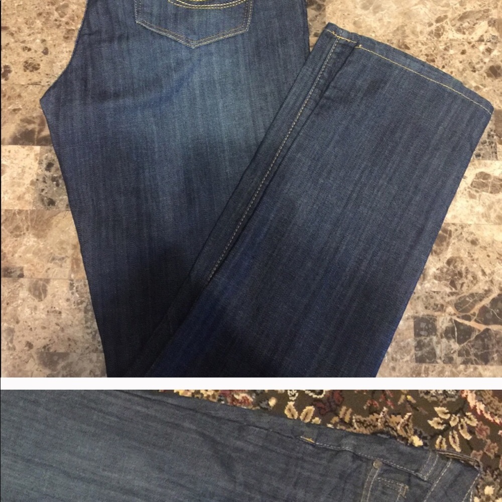 Jeans - Picture 2 of 2